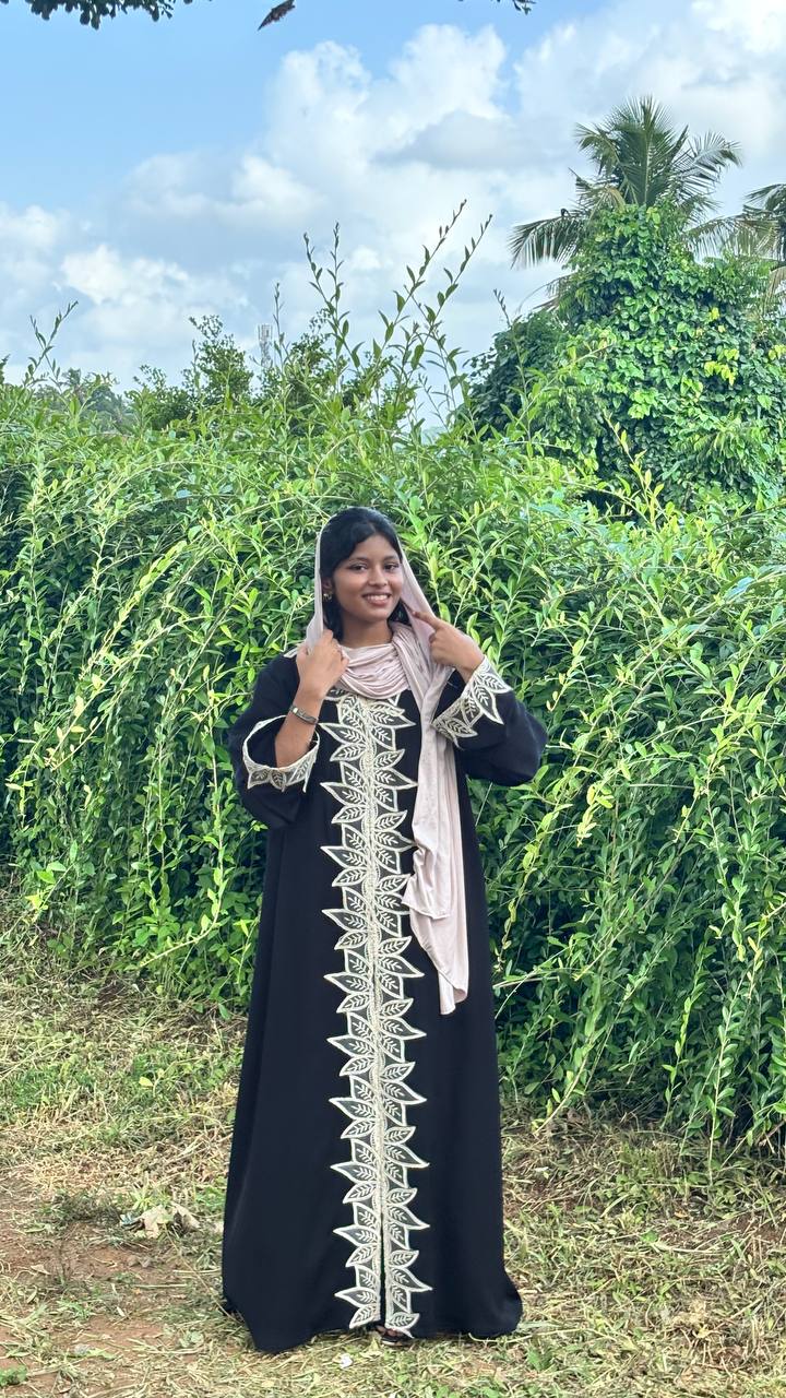 ABAYA LACE WORK NIDA 1018