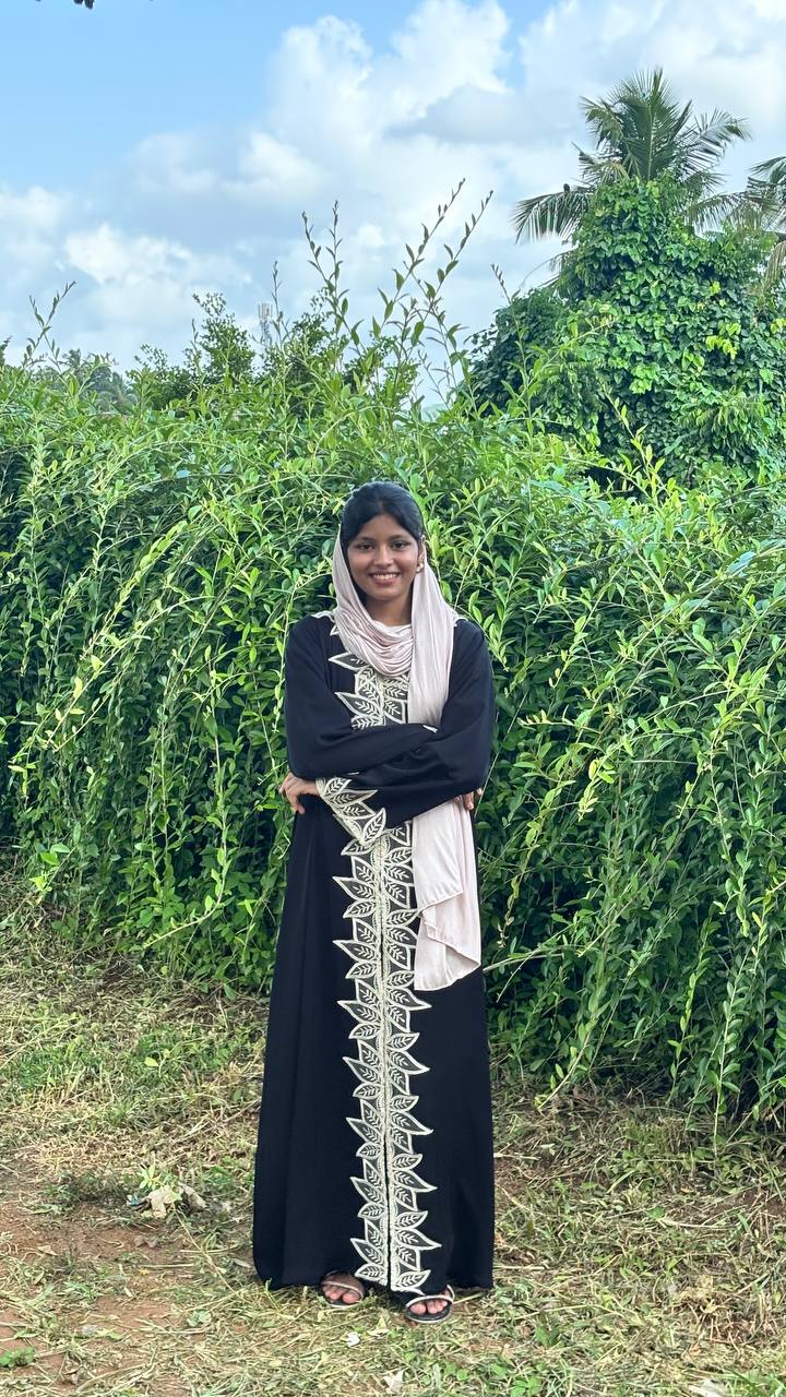 ABAYA LACE WORK NIDA 1018