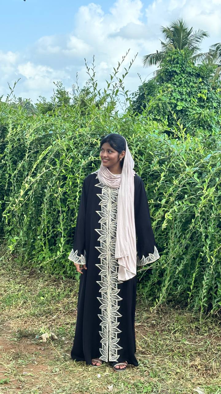 ABAYA LACE WORK NIDA 1018