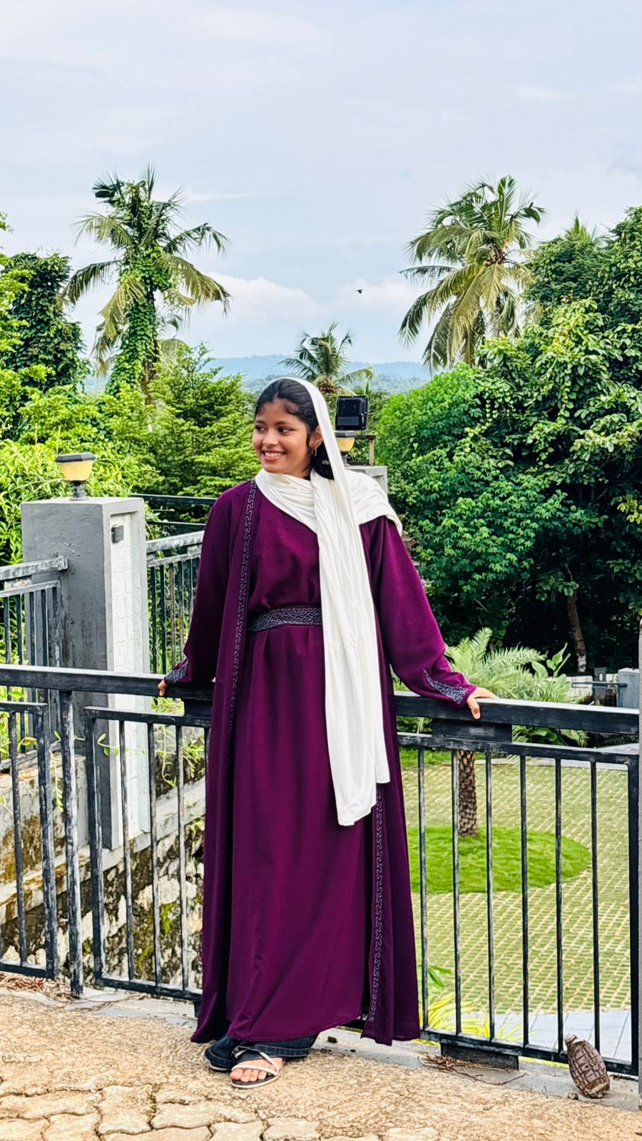 Coat abaya handwork in gorget meterial