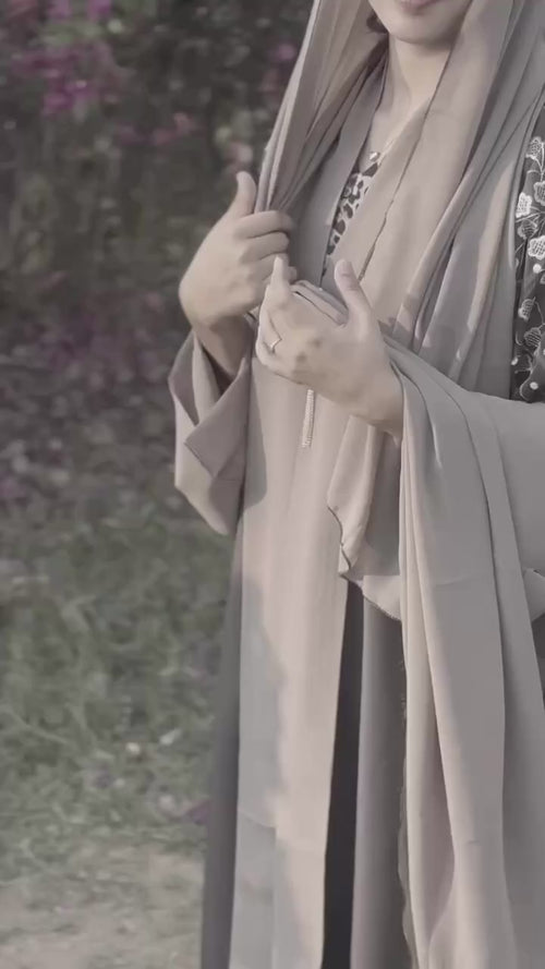Abaya model vedio 100622mmeld