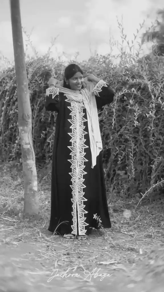 ABAYA LACE WORK NIDA 1018